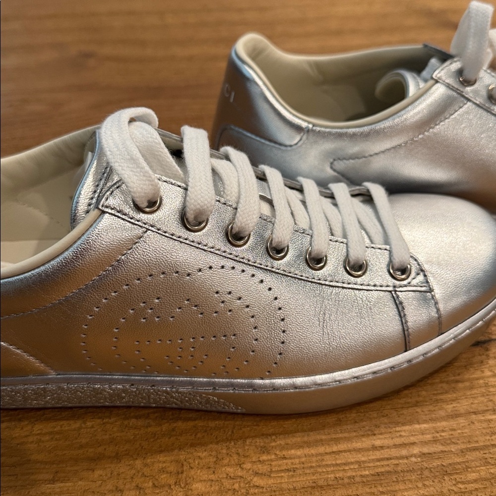 Gucci Metallic Silver Leather Sneakers BRAND NEW size 36+